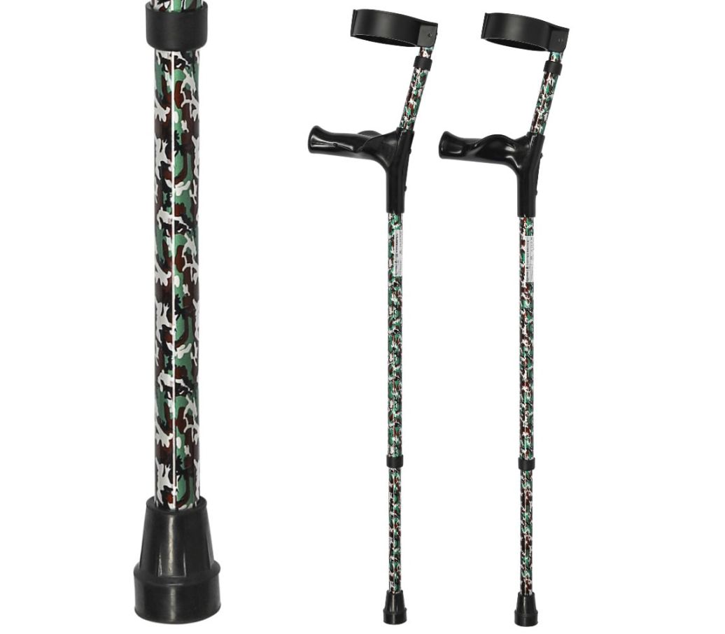 Multimotion elleboogkrukken met print - Camouflage (set krukken met daarnaast een afbeelding ingezoomd op de print) Multimotion elleboogkrukken met print - Camouflage (set krukken met daarnaast een afbeelding ingezoomd op de print)